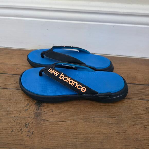 kids new balance flip flops size 13 - Picture 3 of 5